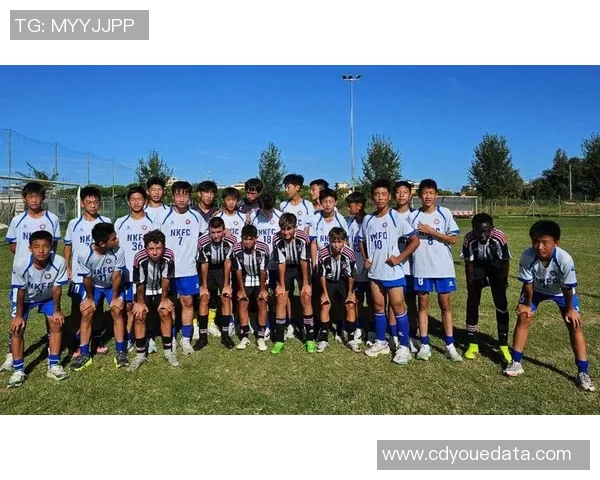 一米八高大足球天才如何凭借灵活过人技术横扫绿茵场 一米八高大足球天才如何凭借灵活过人技术横扫绿茵场