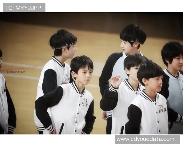 张泽禹最喜爱的足球明星是谁 他对偶像的独特看法与崇拜之情揭秘 张泽禹最喜爱的足球明星是谁 他对偶像的独特看法与崇拜之情揭秘